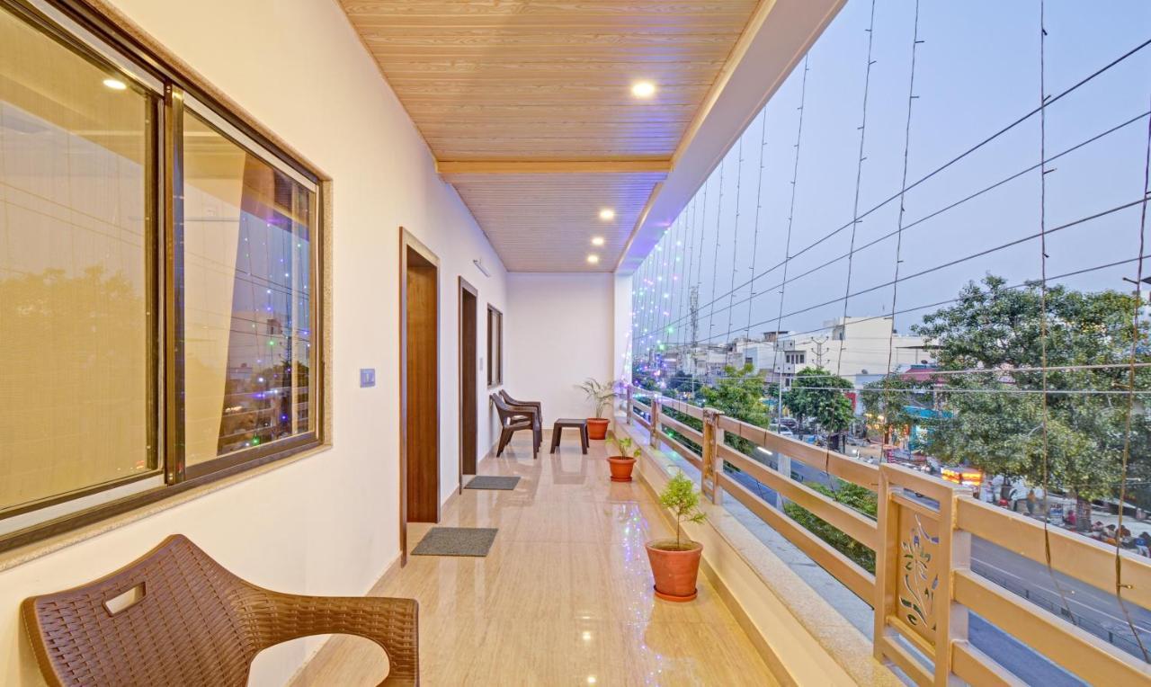 Treebo Paras Raj Near City Palace Udaipur Ngoại thất bức ảnh